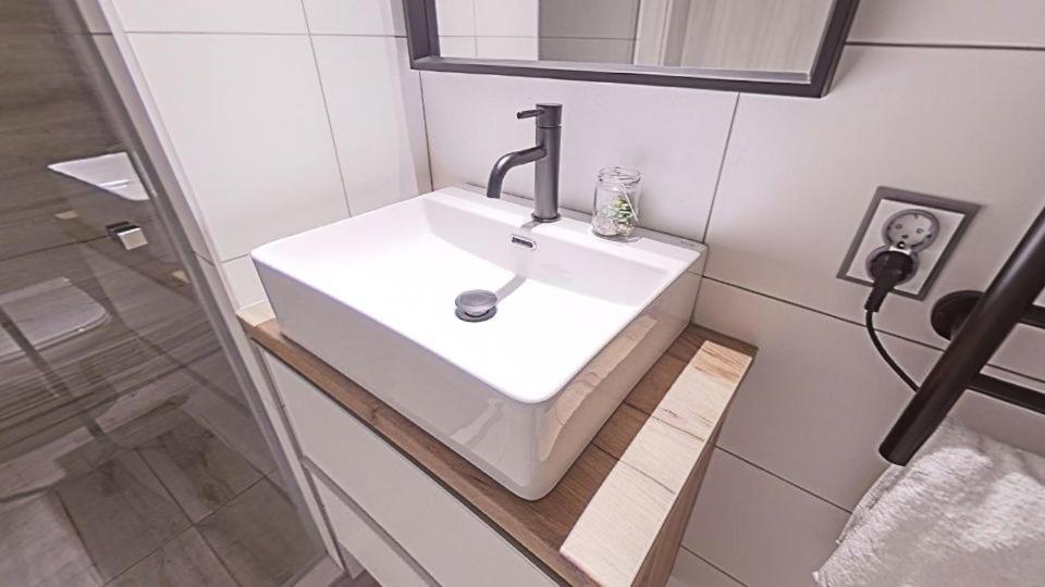 Meszes Apartman Kalocsa Exterior photo